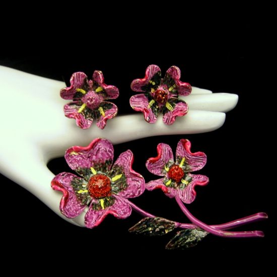 ART Vintage Purple Red Enamel Flower Brooch and Earrings Set from myclassicjewelry.com