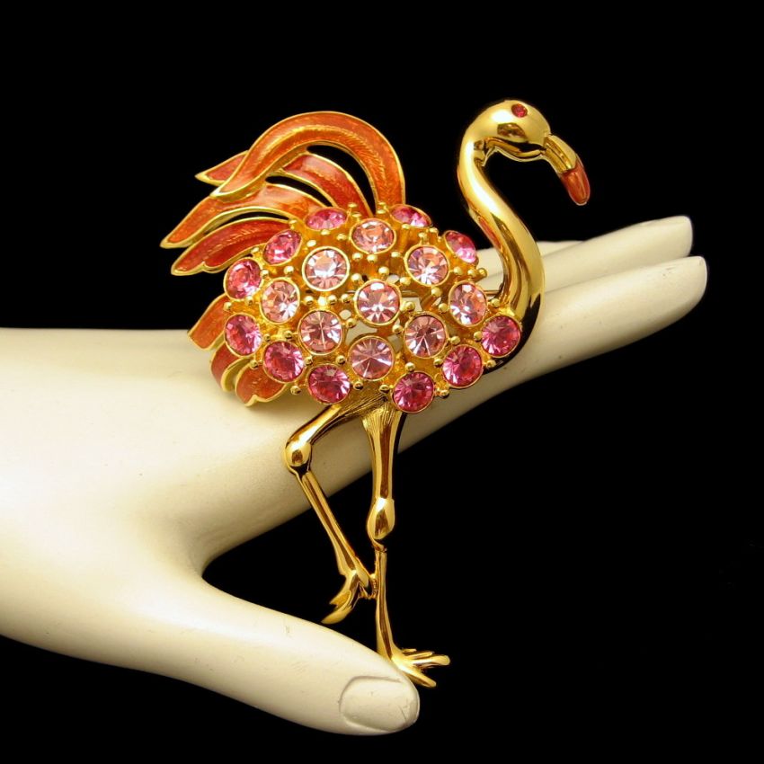 history of brooches